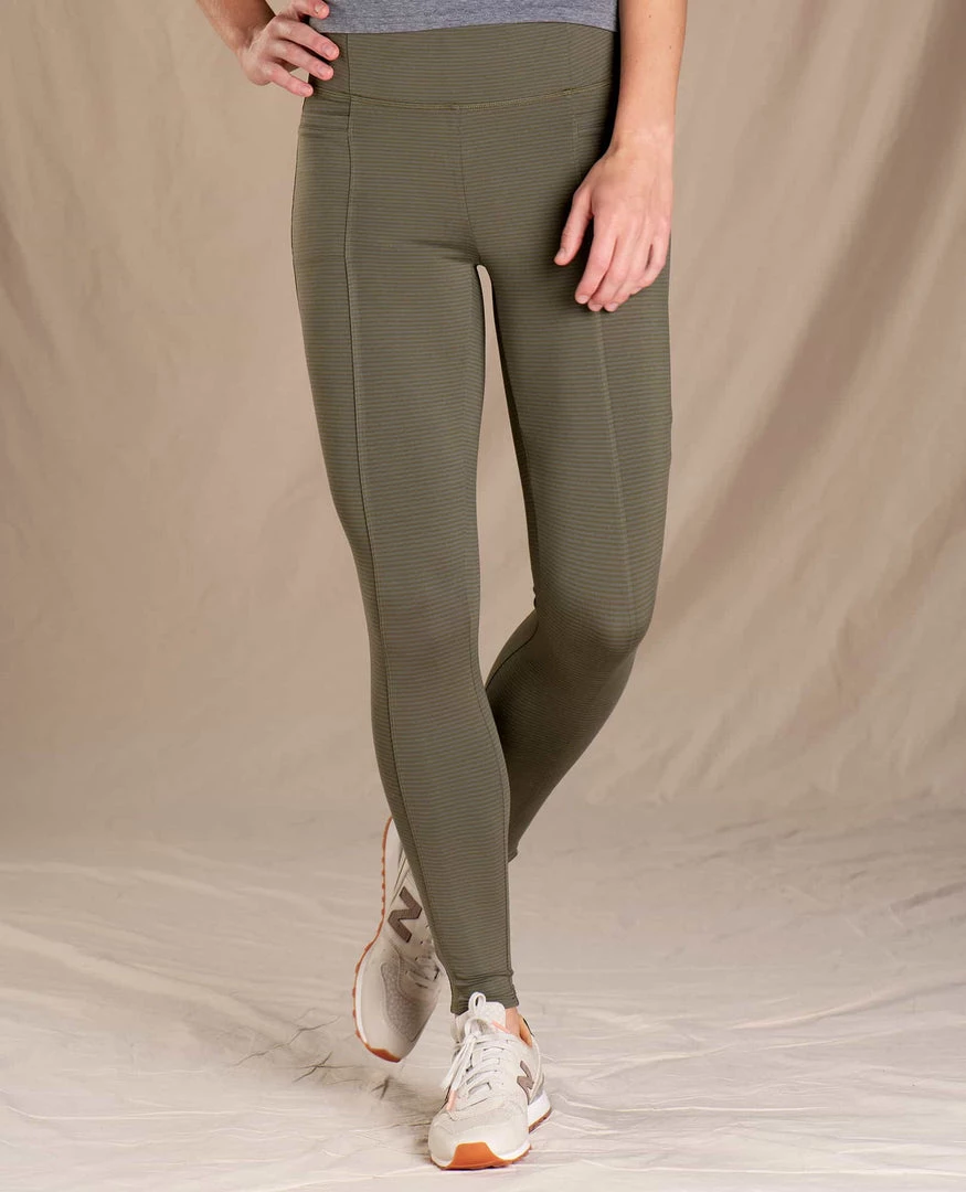 Toad&Co Timehop Light Tight Clothing