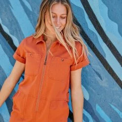 Toad&Co Earthworks Garage Shortie Clothing